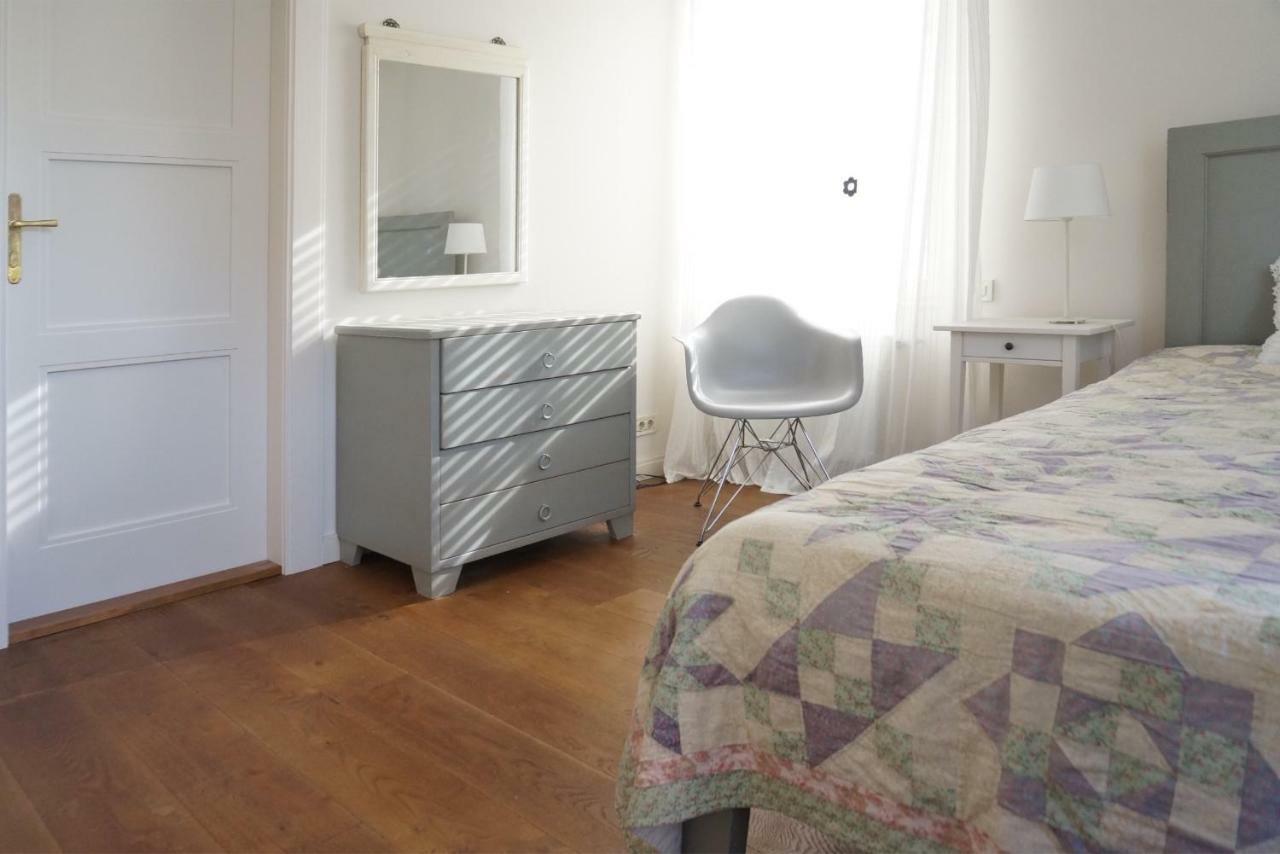 Embassy Row Bnb Загреб Екстериор снимка